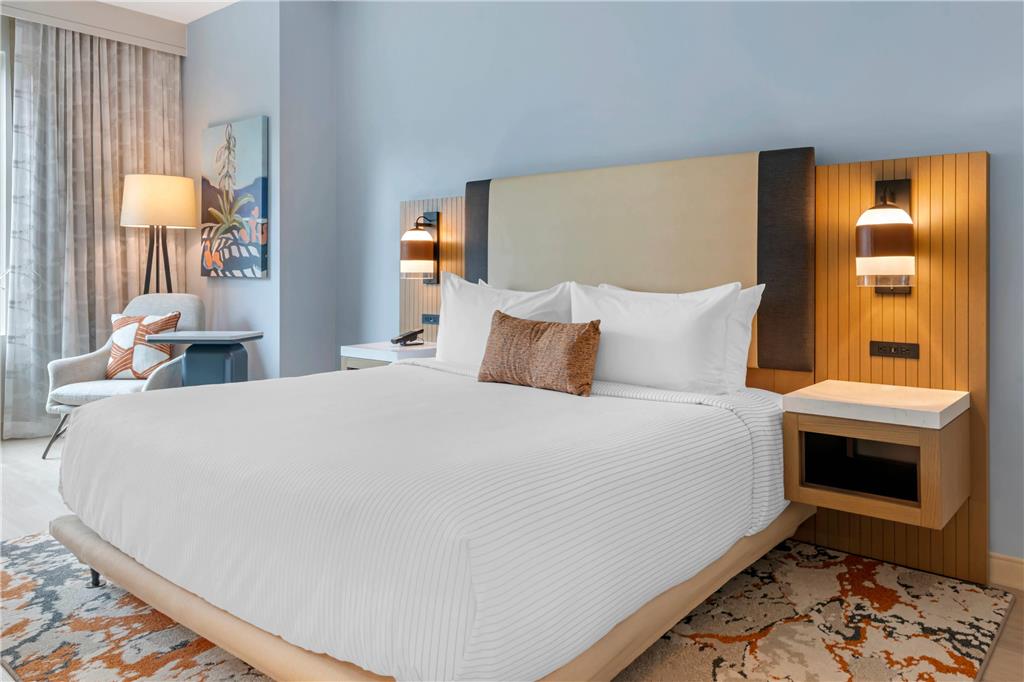 Cambria Hotel Austin Downtown - photo 10