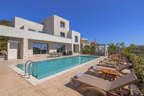 Arfna Villas — 4-Star Luxury Hotel in Afantou, Greece