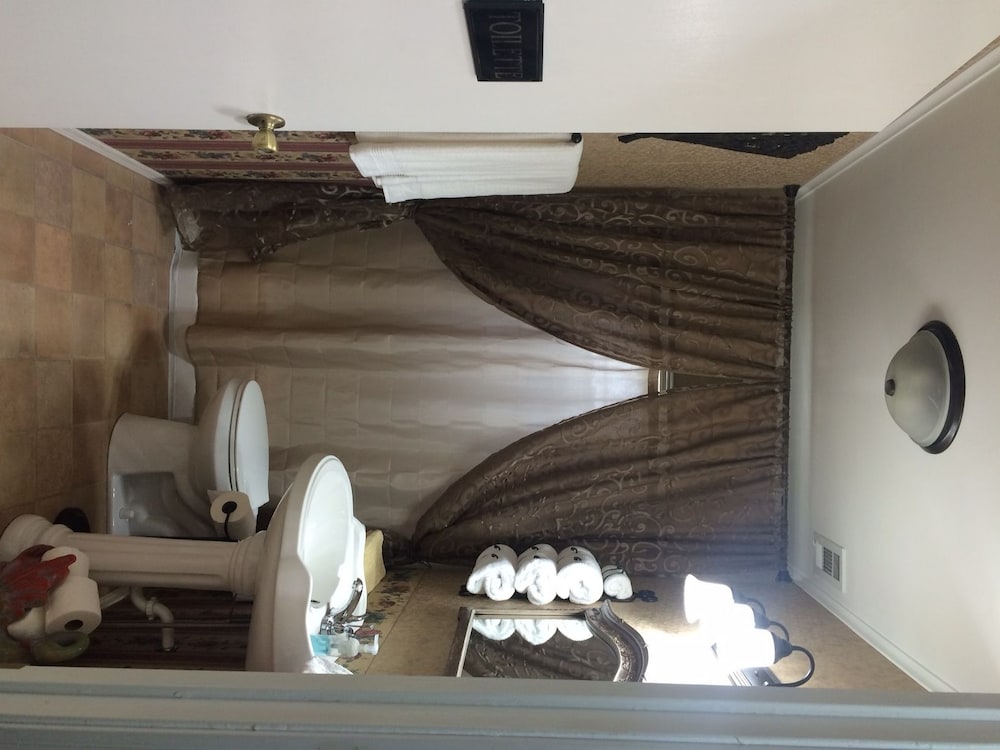 Sassafras Inn - photo 25