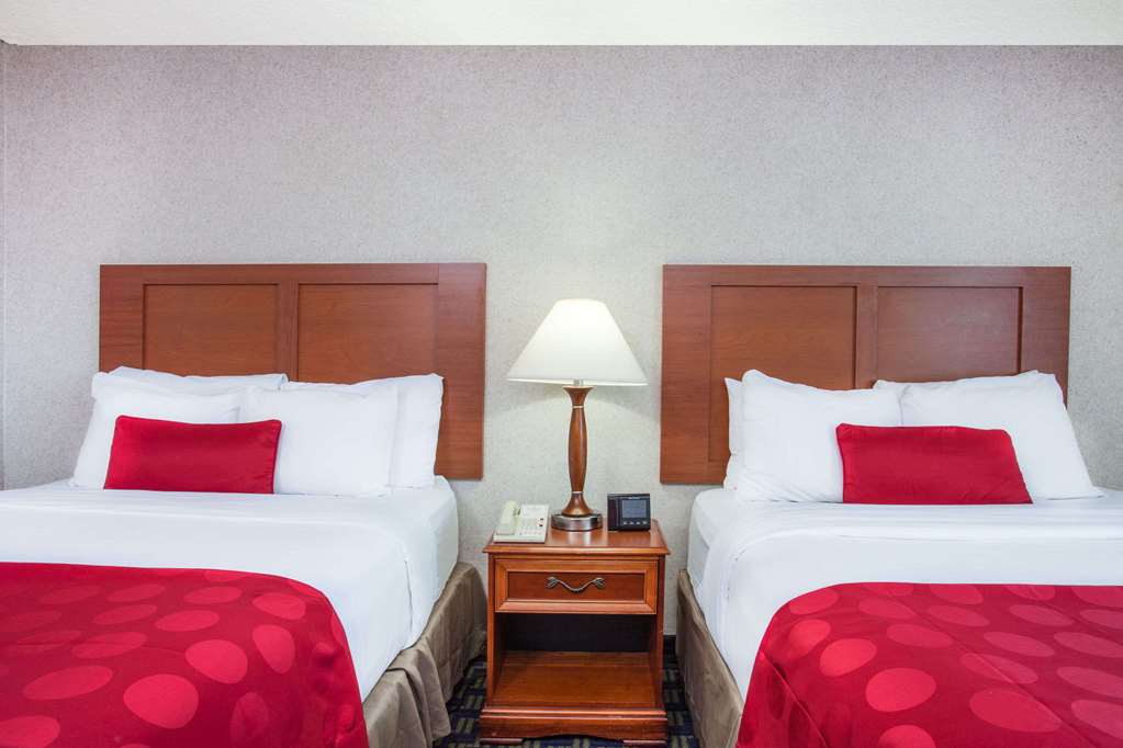 Ramada by Wyndham Jacksonville I 95 by Butler Blvd - photo 45