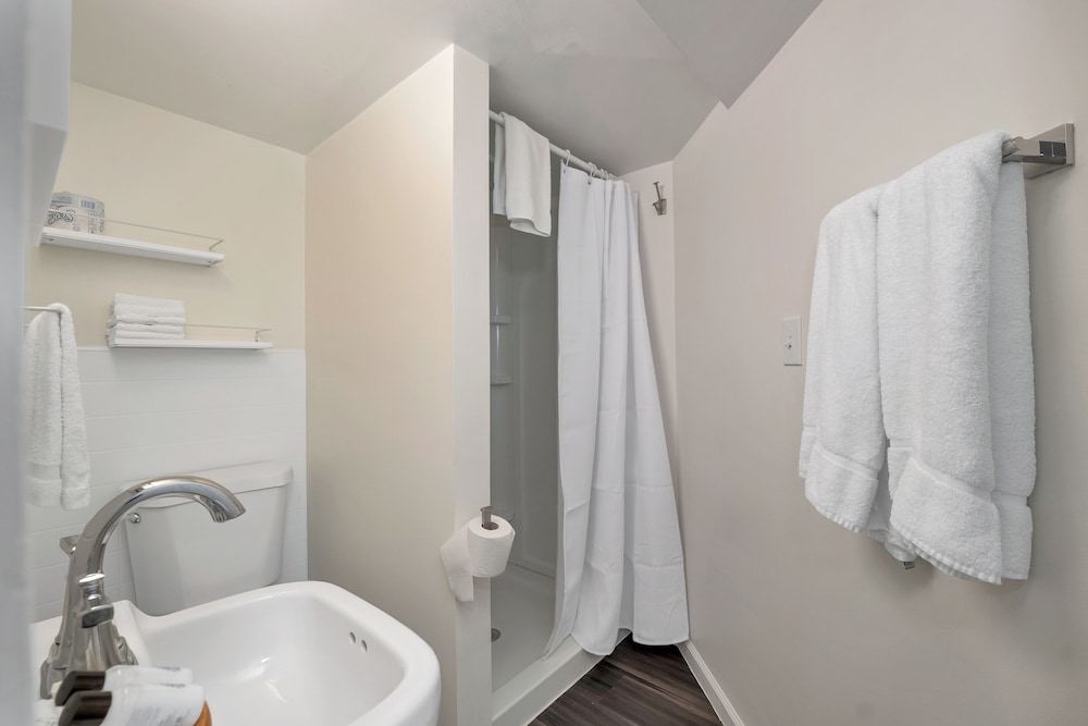 The Inn & More - photo 146