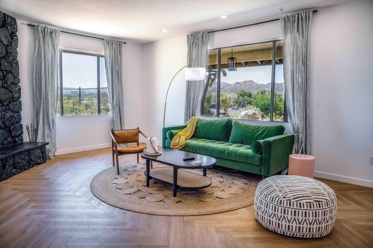 Mojave Desert Pied à terre — 4-Star Luxury Hotel in Yucca Valley, United States