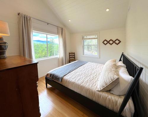 River Ridge Camp Adirondacks — 4-Star Luxury Hotel in Wilmington, United States