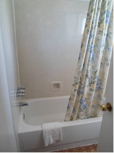 Fremont Frontier Motel - photo 4