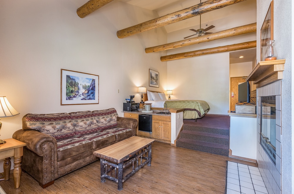 The Pines Resort - photo 7