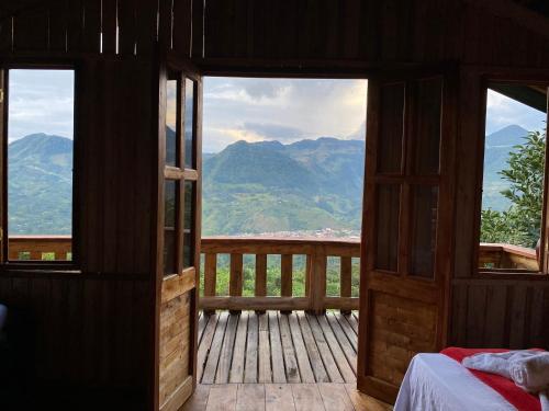 Oro Verde Noche De Luna in Jardin, Colombia