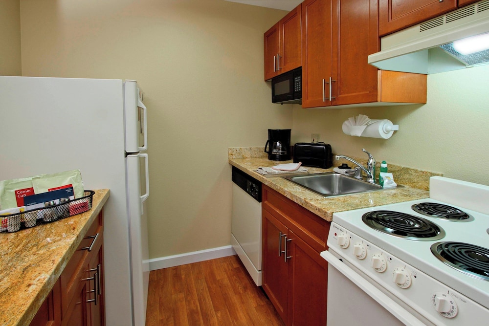 TownePlace Suites by Marriott San Jose Cupertino - photo 8
