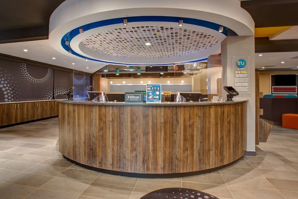Tru by Hilton Alcoa Knoxville Airport - photo 19