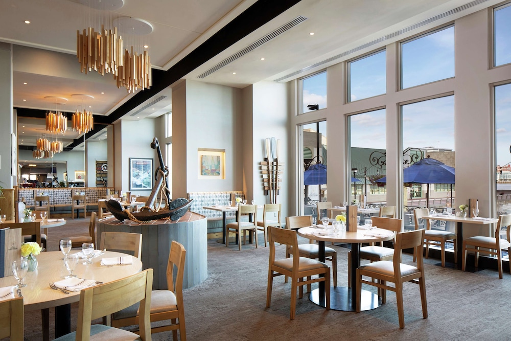 Hilton Philadelphia at Penn's Landing - photo 55
