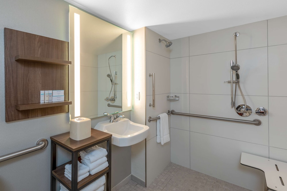 Hilton Garden Inn San Francisco Oakland Bay Bridge - photo 43