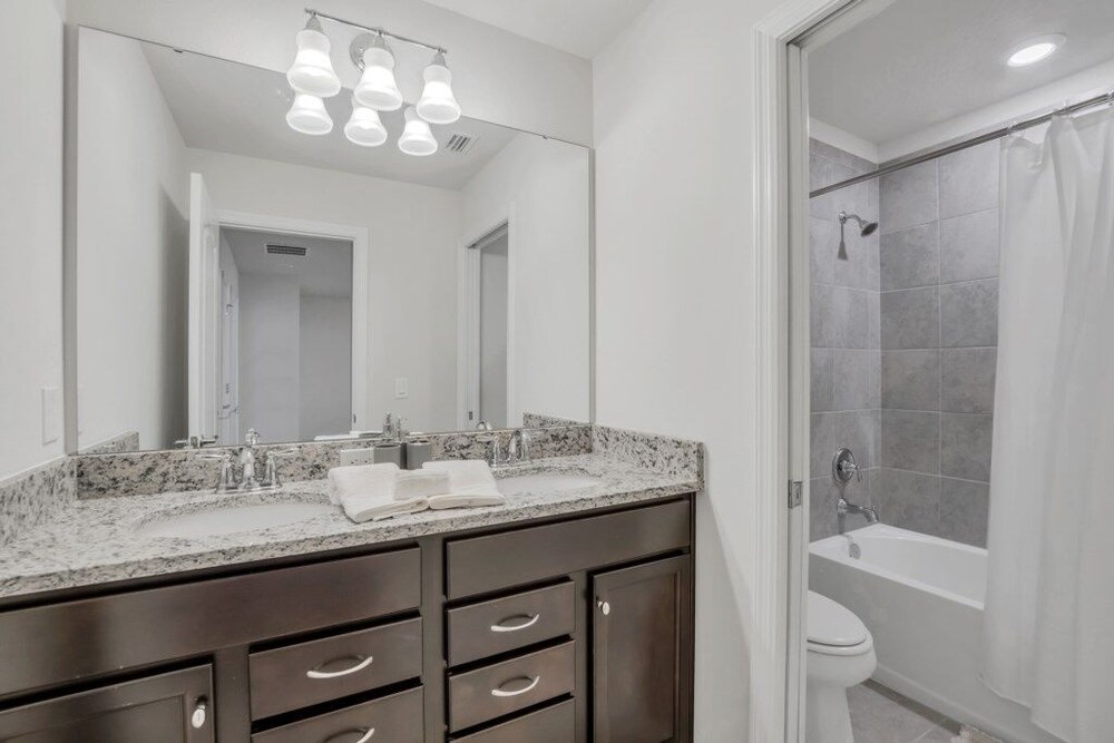 Brand New Home In Top Rated Resort Solterra 5 Bedroom Townhouse by Redawning - photo 37