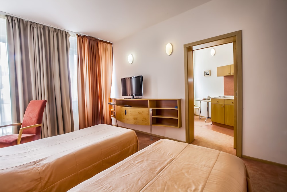 Hotel Set — Bratislava — photo 3