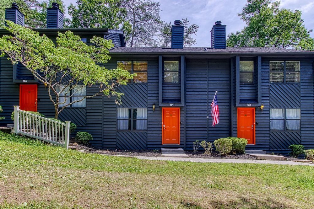 Pinecrest Hotel B - last minute hotel in Pigeon Forge