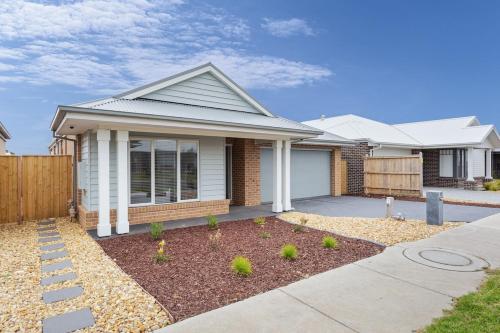Lux 4Br 2Ba Modern Fam Home — 4-Star Luxury Hotel in Cowes, Australia