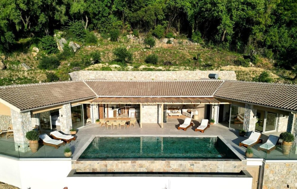 Villa Elysium Parga Luxury Detached Property in Private Grounds — 4-Star Luxury Hotel in Parga, Greece