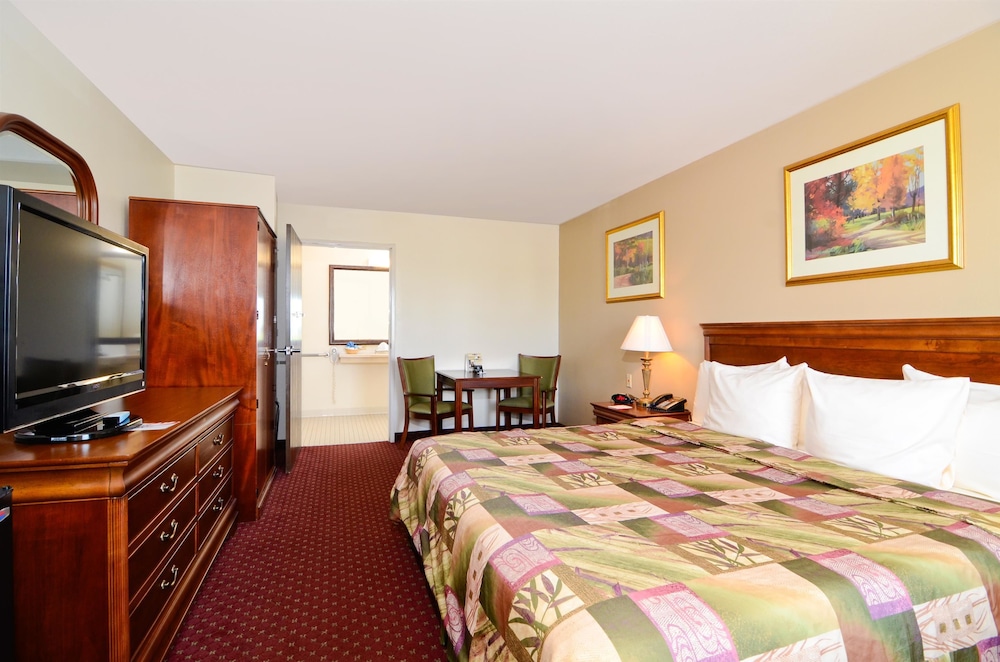 Super 8 by Wyndham McGehee - photo 11