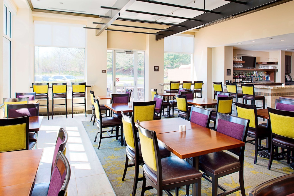 Hilton Garden Inn Hartford North Bradley International Airport - photo 29