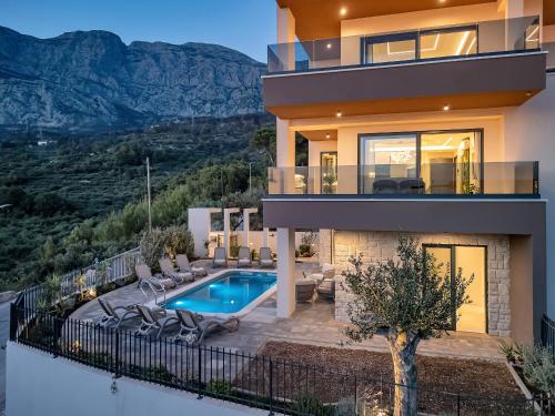 Blue Dream La Luna Residence — 4-Star Luxury Hotel in Tucepi, Croatia