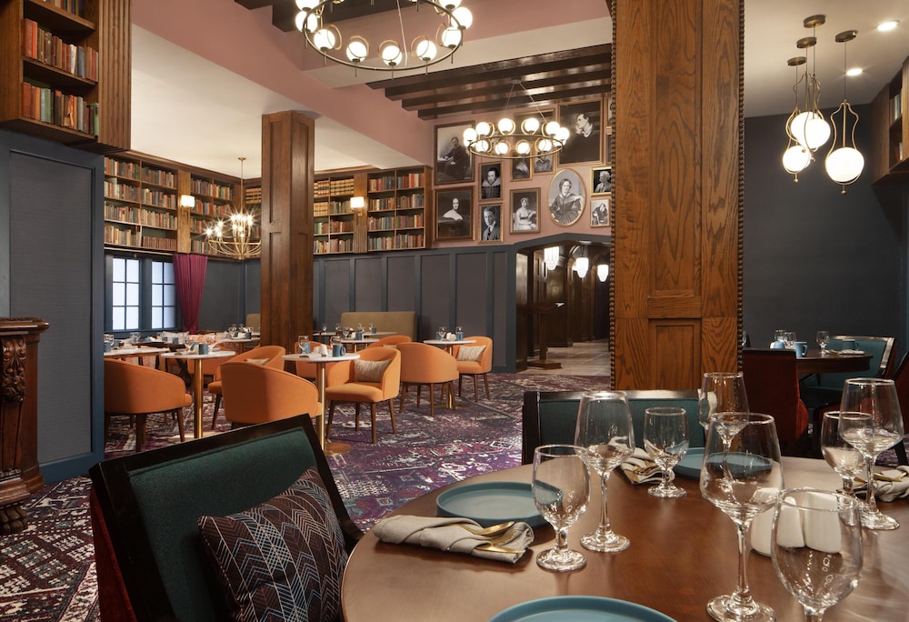 Hotel Royer Urbana Champaign Tapestry Collection by Hilton - photo 40