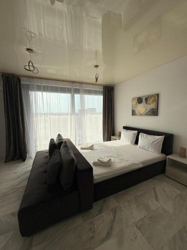 Studio 902 B2 Almar Luxury Residence Renting Apartments & Free Pool — 4-Star Luxury Hotel in Navodari, Romania