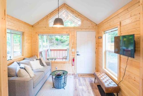 Willow Corner cozy modern tiny home — 4-Star Luxury Hotel in Port Angeles, United States