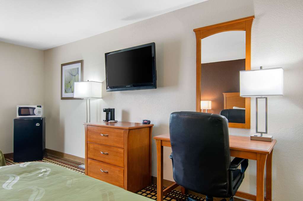 Quality Inn Kearney Liberty - photo 12