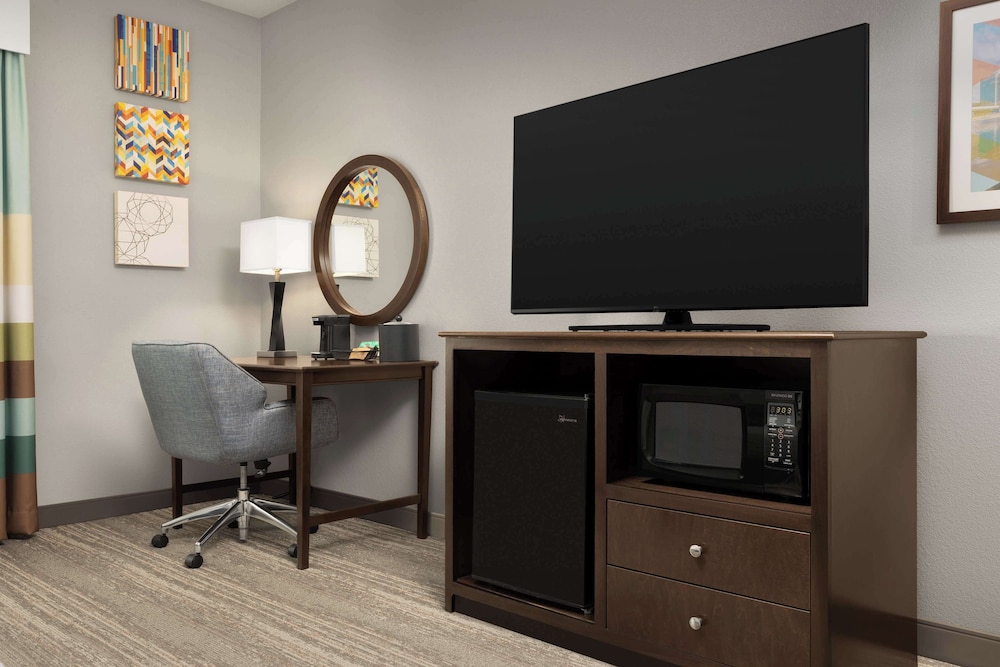 Hampton Inn & Suites Huntsville Research Park Area - photo 8