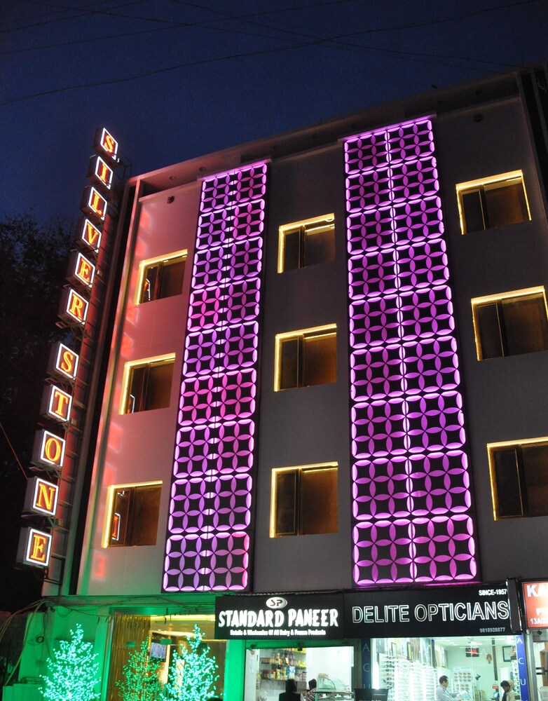 Hotel Silver Stone