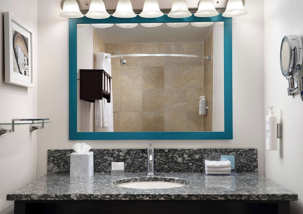 Hampton Inn Chicago Downtown Magnificent Mile - photo 19