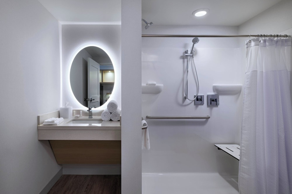 TownePlace Suites by Marriott Brentwood - photo 13