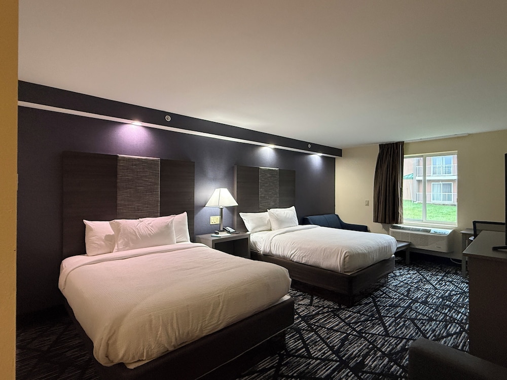 Plymouth Bay Inn and Suites in Kingston, United States