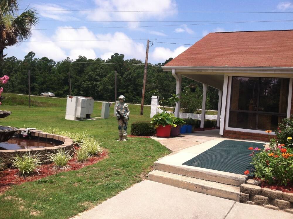 Rodeway Inn & Suites Hephzibah Augusta - photo 31