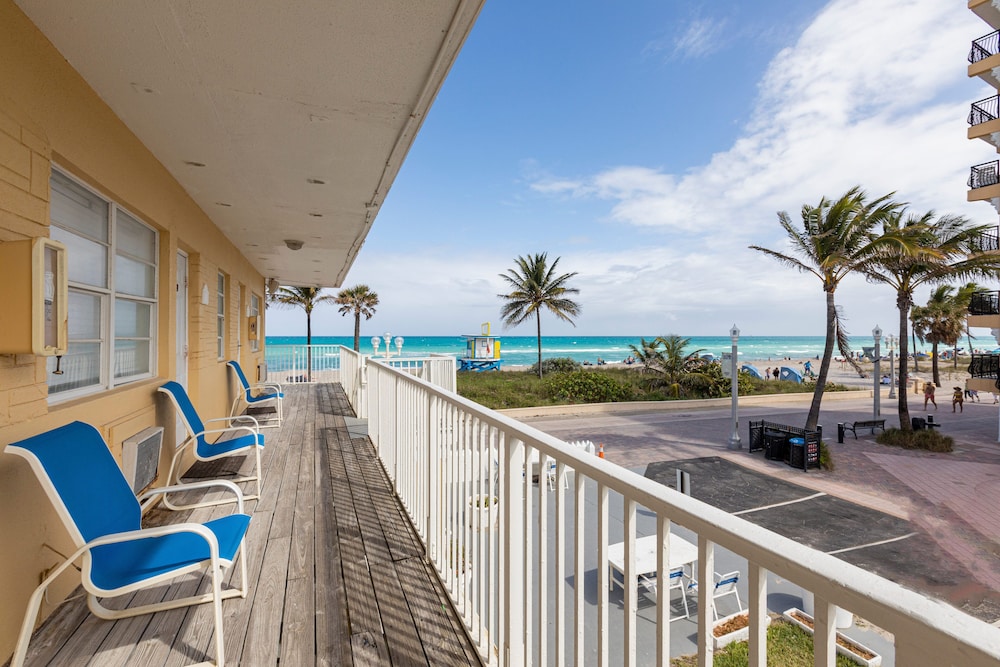 Hollywood Beach Hotels - photo 77