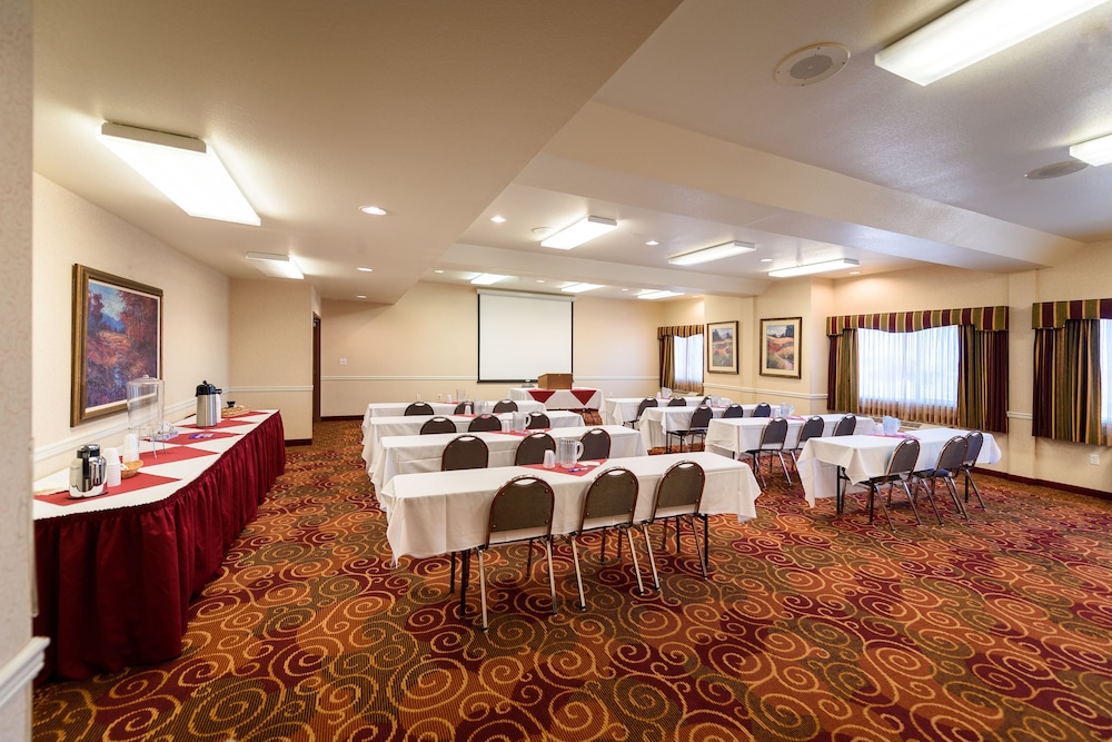 Crystal Inn Hotel & Suites Great Falls - photo 20