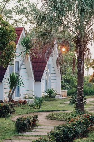 Seaside Villa & Muse Beach Resto — 4-Star Luxury Hotel in Jepara, Indonesia