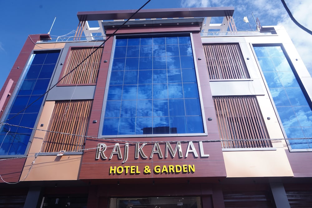 Hotel Raj Kamal & Garden in Gwalior, India