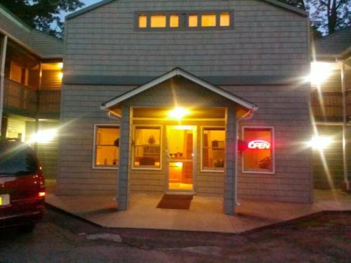 Town House Inn - photo 29