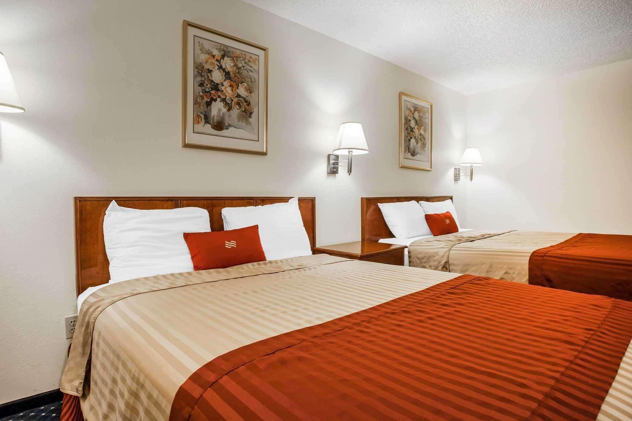 Econo Lodge SeaTac Airport North Seattle - photo 7