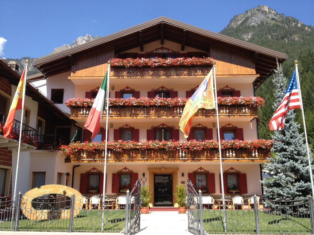 Albergo Garn Ajarnola in Auronzo, Italy
