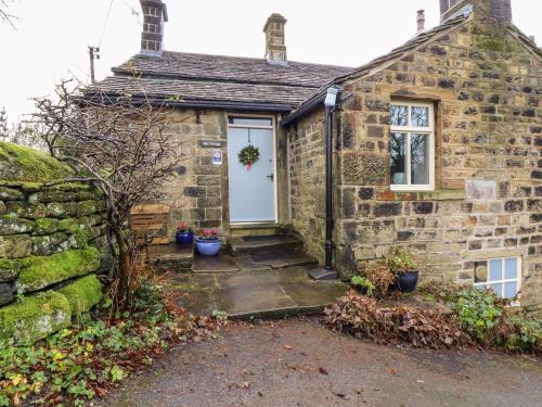 Yate Cottage — 5-Star Luxury Hotel in Oxenhope, United Kingdom