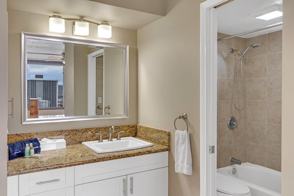 Tower 1 Suite 2214 Kp Condo - photo 20