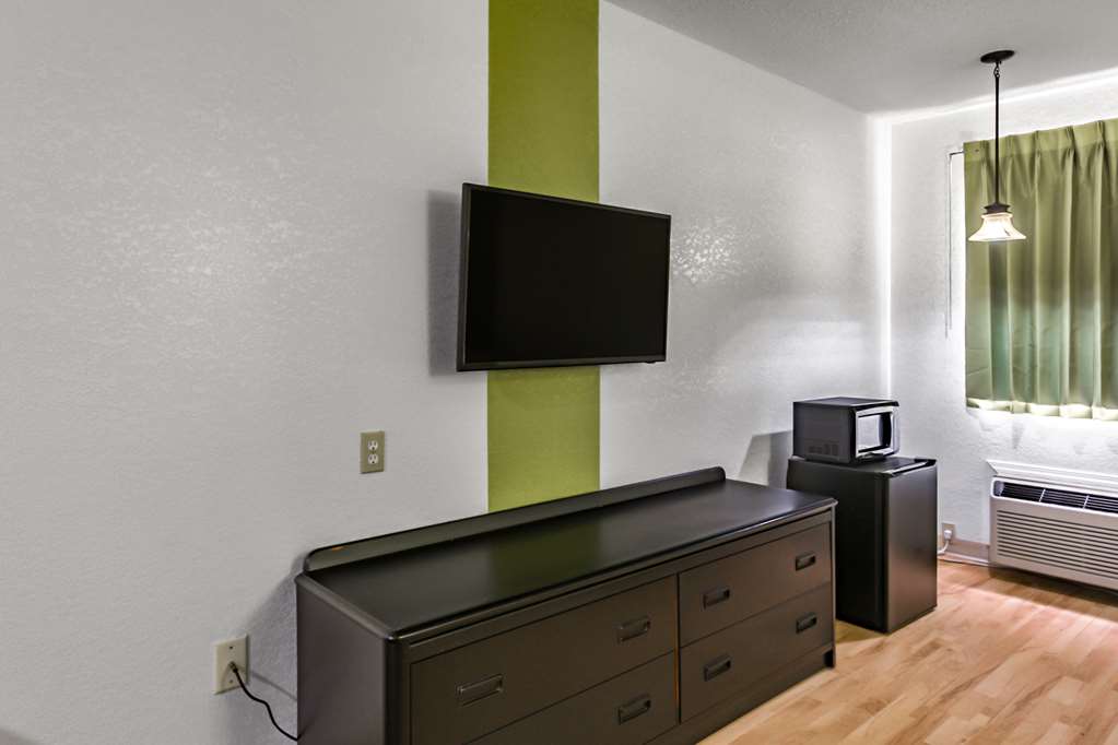 Motel6 Augusta KS - photo 17