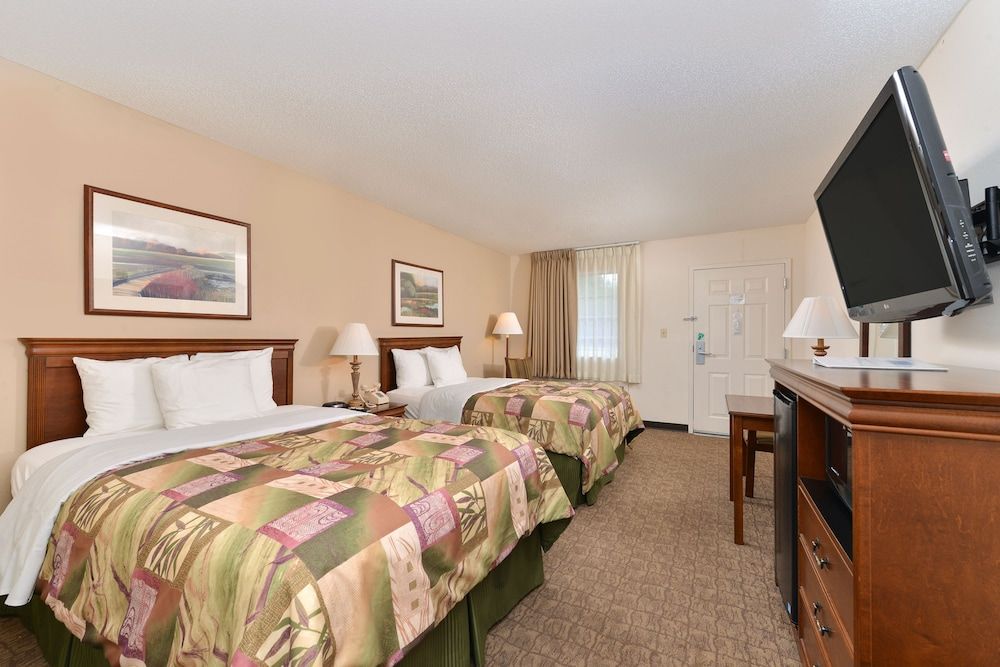 The Heritage Inn - photo 2