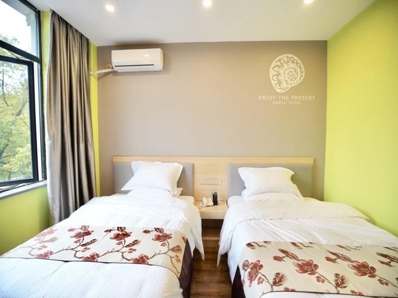 Shell Hotel — hotel in Macheng