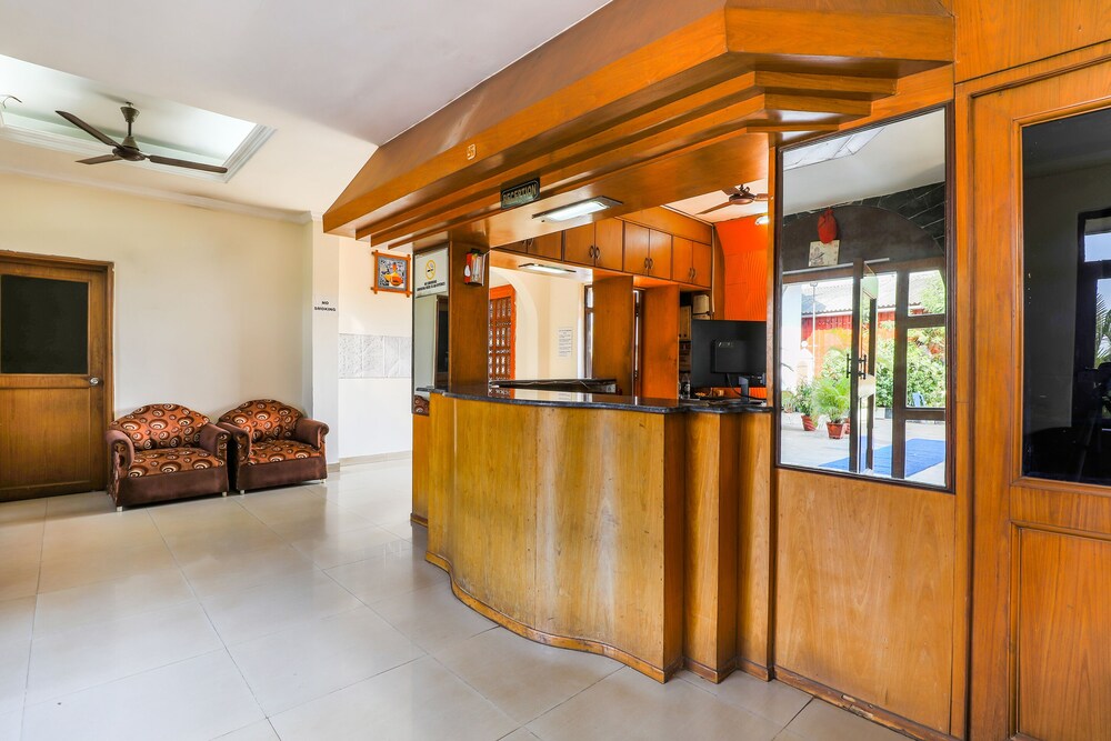 Spot On 37412 Hotel Priti International — Mapuca
