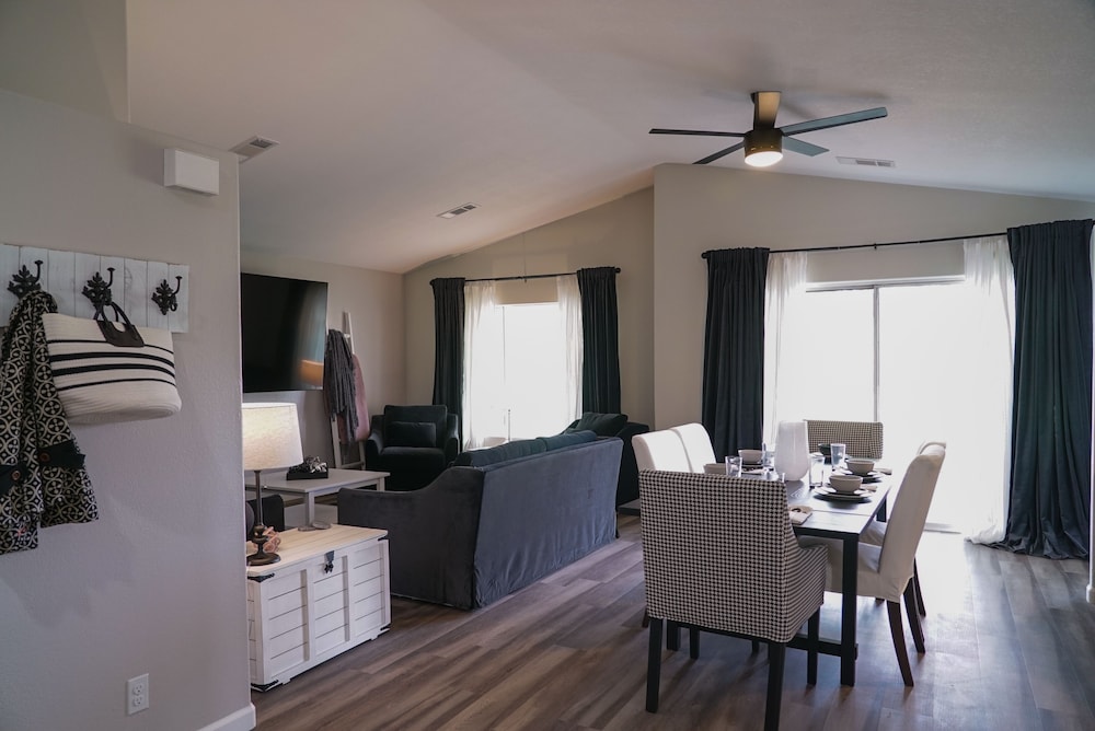 The Villas at Emerald Desert RV Resort - photo 19