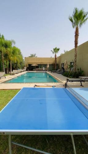 Villa P5 avec piscine chauffée — 4-Star Luxury Hotel in Marrakesh, Morocco