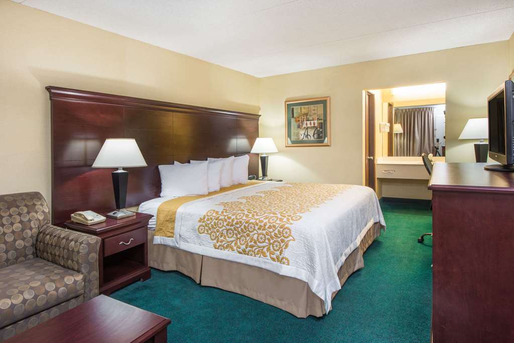 Days Inn by Wyndham Paducah I 24 Exit 4 - photo 9