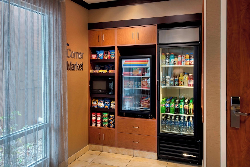 Fairfield Inn & Suites by Marriott Verona - photo 17