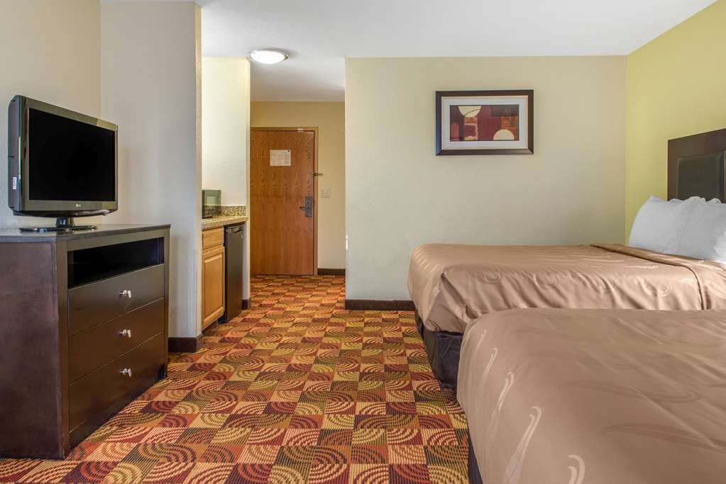 Quality Inn Bloomington near University - photo 32